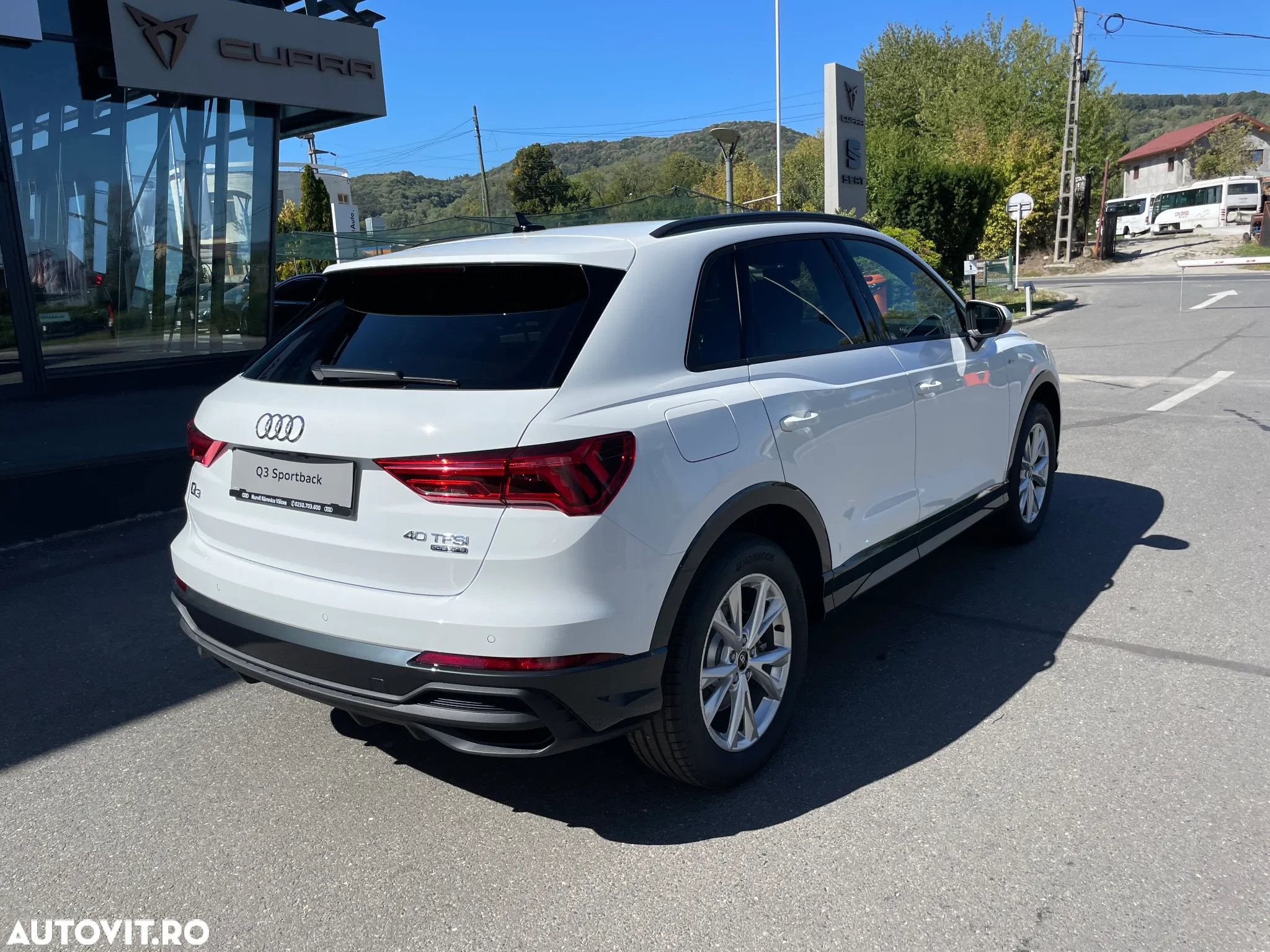 Audi Q3 40 TFSI quattro S tronic S line - 8