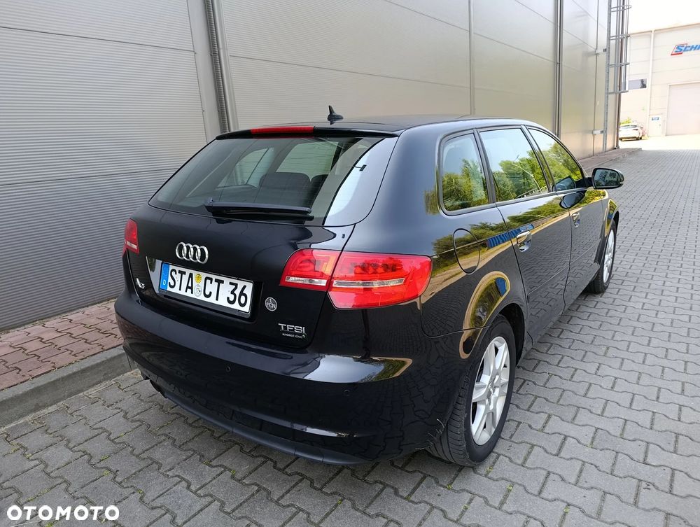 Audi A3 Sportback 1.4 TFSI Attraction - 11
