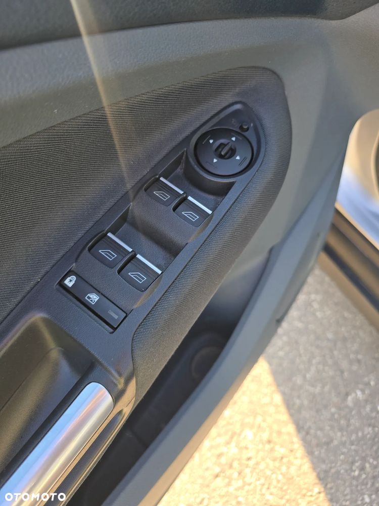 Ford C-MAX - 13