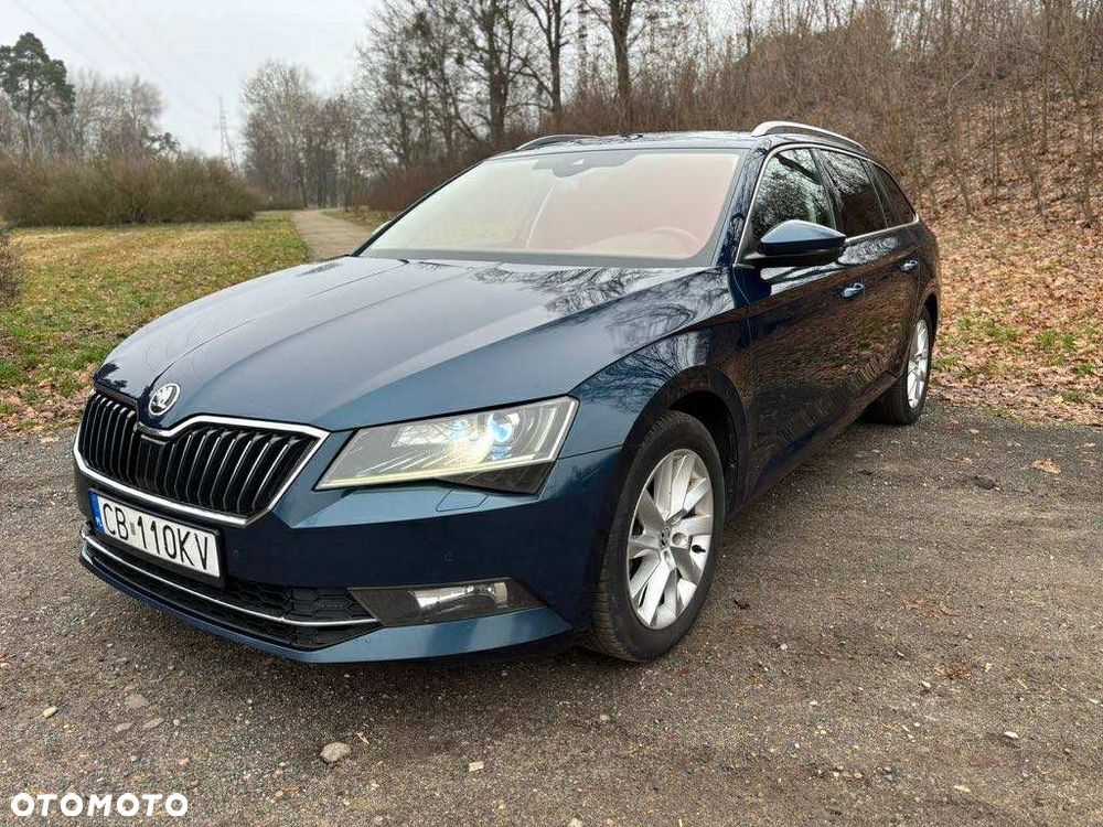 Skoda Superb 2.0 TDI DSG Ambition - 1