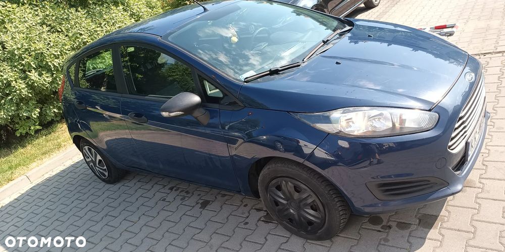 Ford Fiesta 1.5 TDCi Ambiente - 4