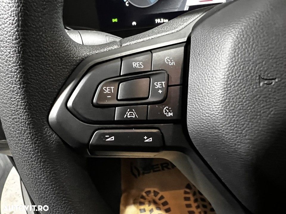 VOLKSWAGEN Transporter 2025 — imagine 6