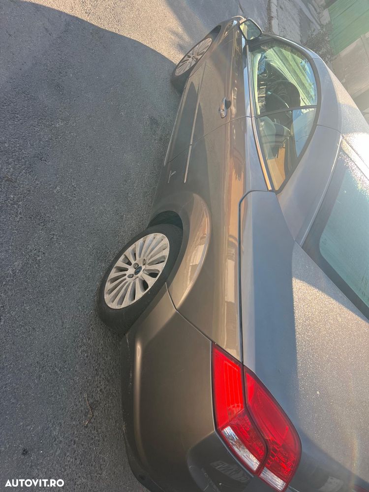 Ford Focus 2.0 16V Aut. Style - 6