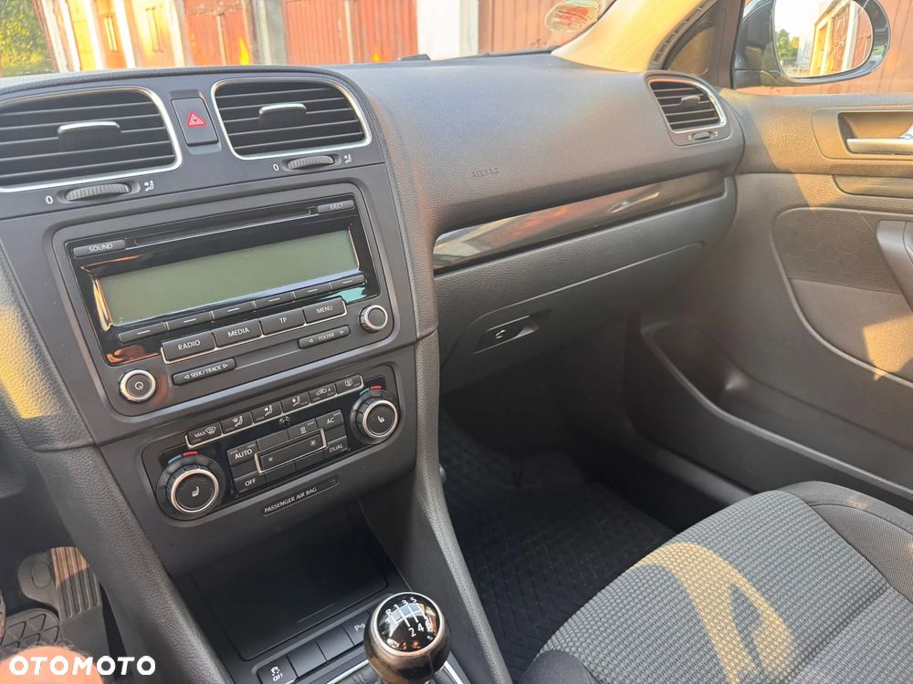 Volkswagen Golf 1.2 TSI BlueMotion Technology Comfortline - 11