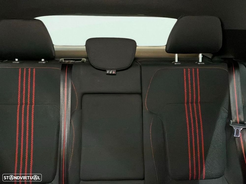 Renault Mégane 1.3 TCe R.S. Line EDC - 18