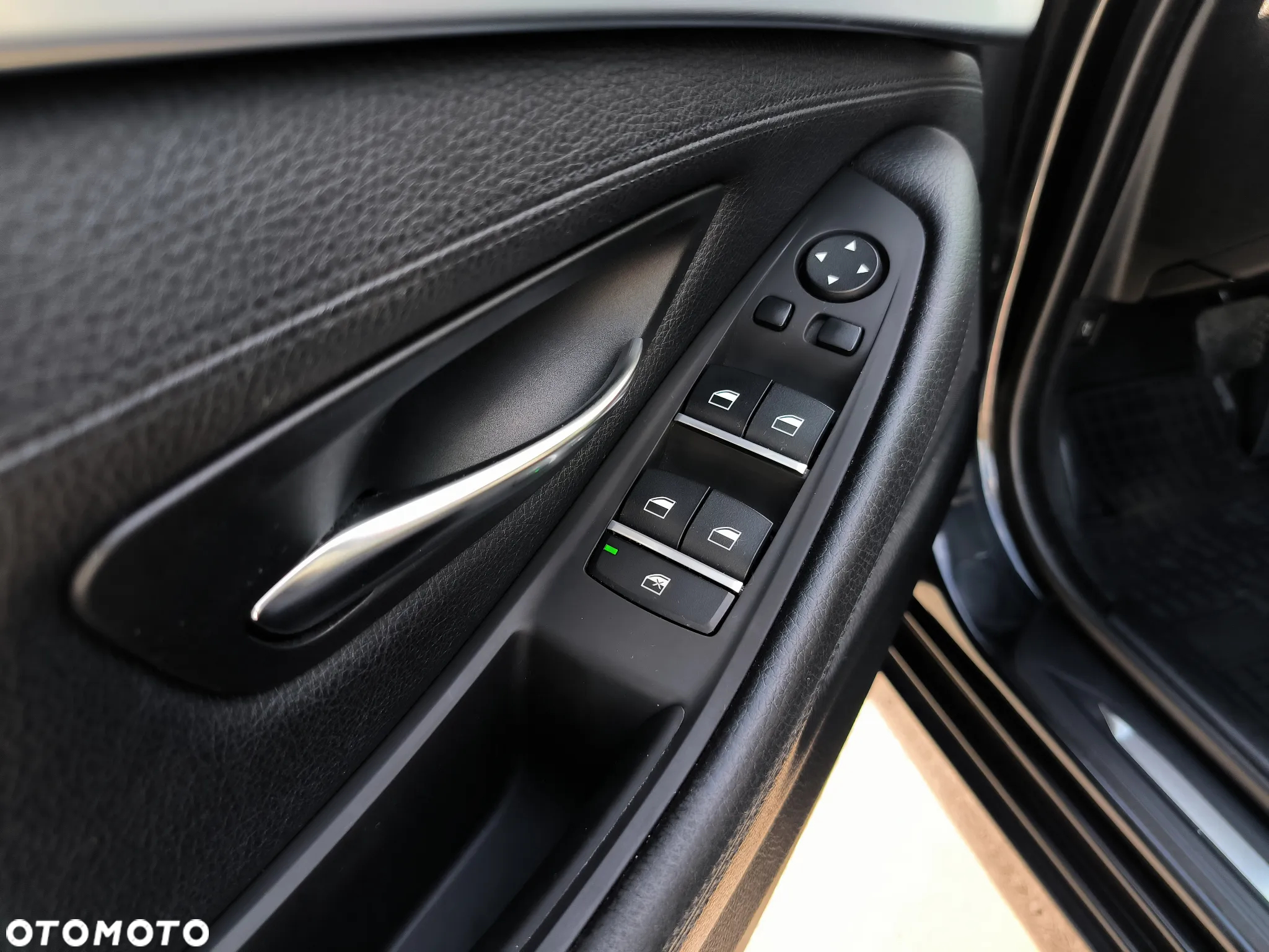 BMW Seria 5 520d Touring - 13