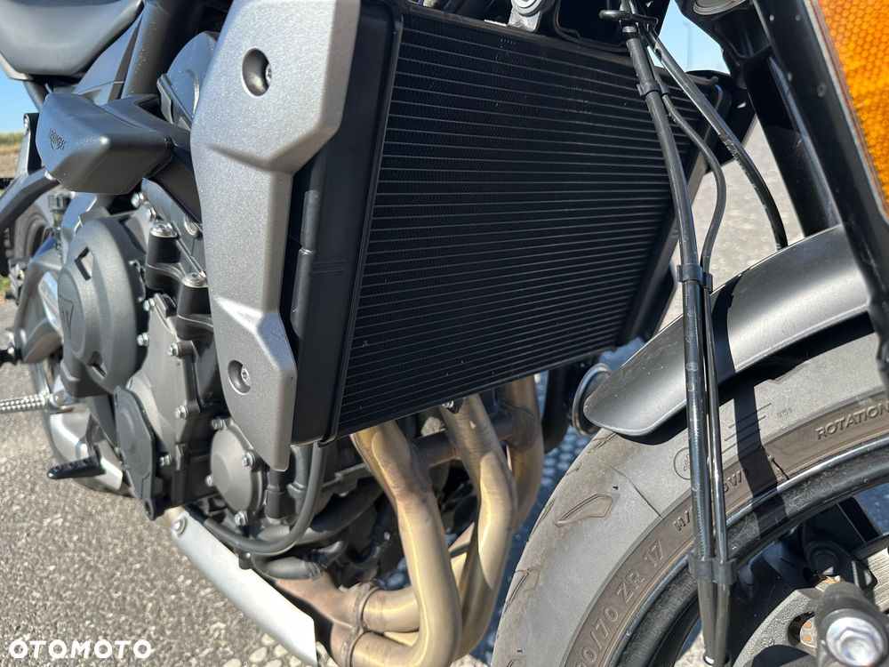 Triumph Trident - 8
