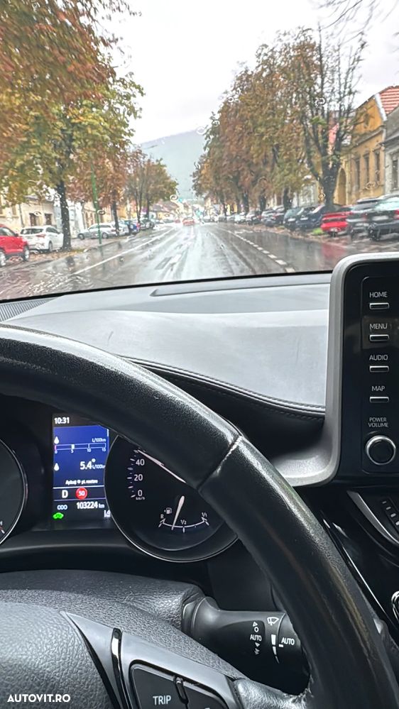 Toyota C-HR Hybrid Business-Edition - 38