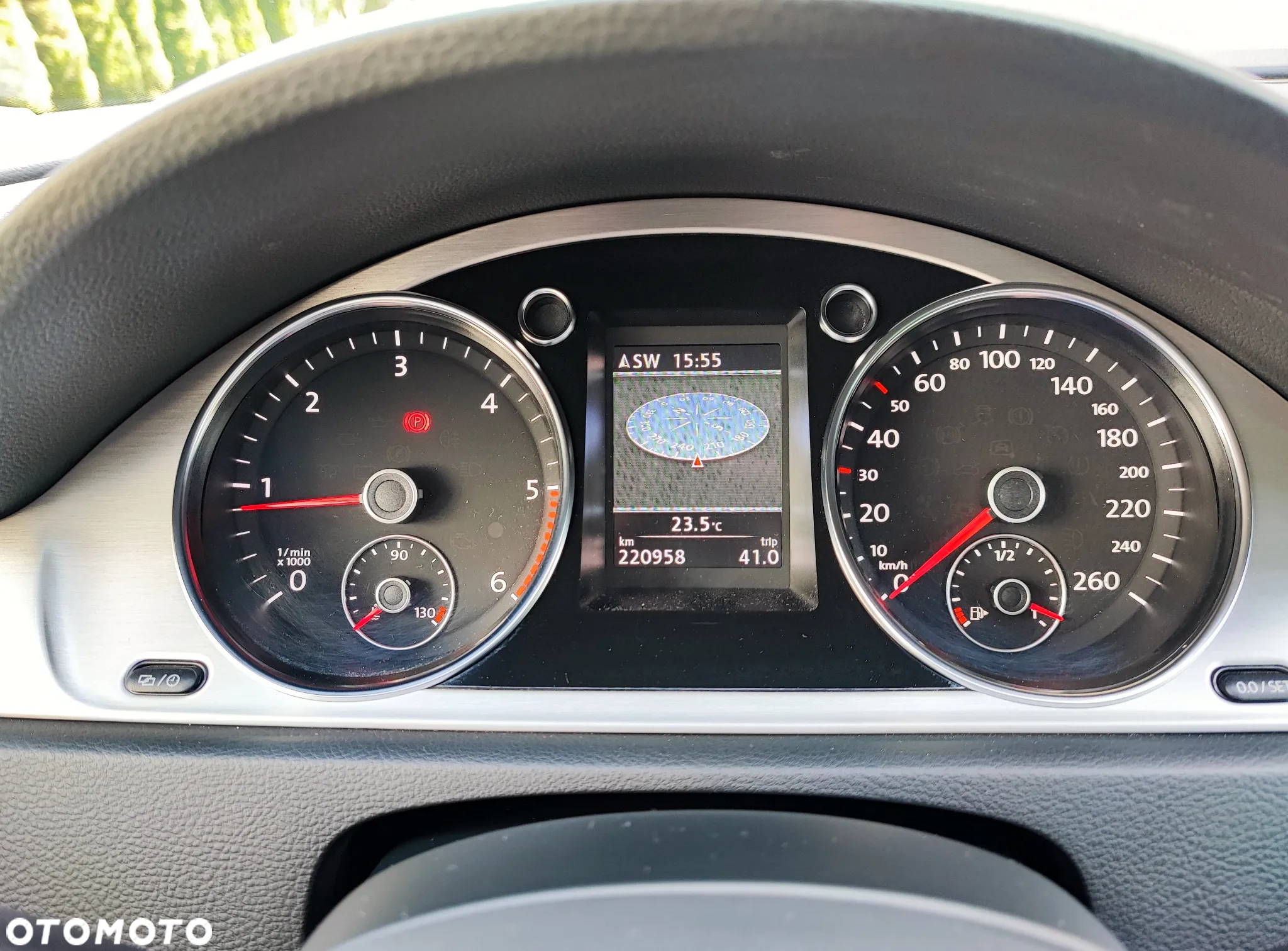 Volkswagen Passat Variant 2.0 TDI BlueMotion Technology Highline - 29