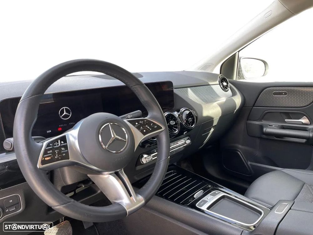 Mercedes-Benz B 180 d - 10