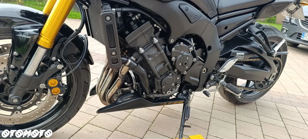 Yamaha FZ8 - 40