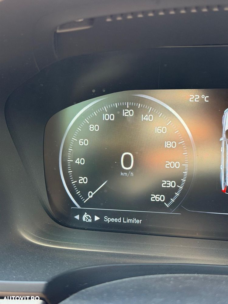 Volvo V90 D4 - 9