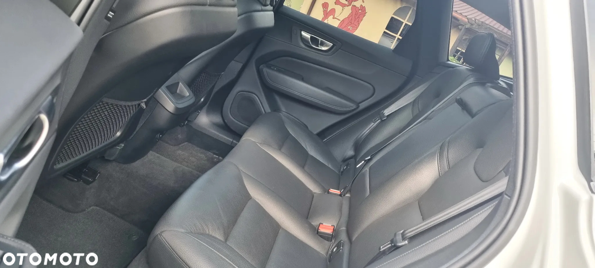 Volvo XC 60 B4 D Geartronic Momentum Pro - 24