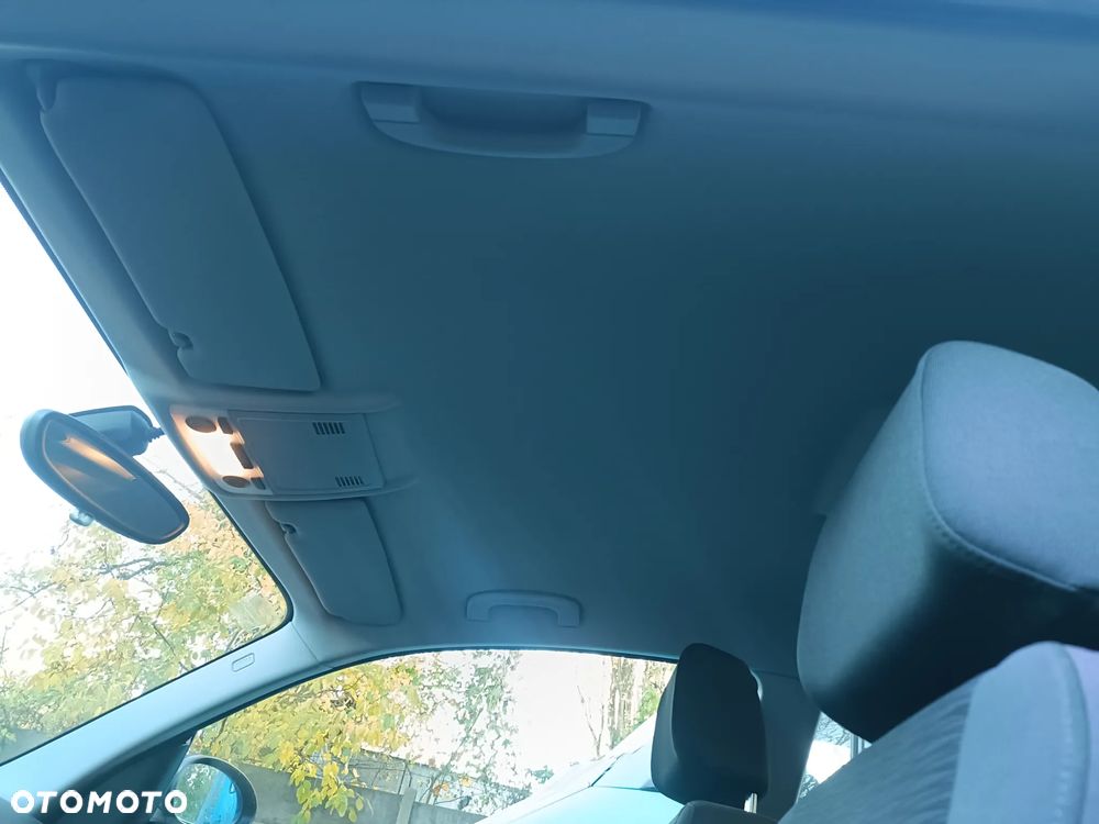 BMW Seria 1 116i - 22