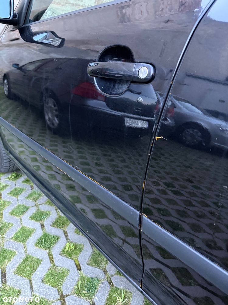 Skoda Octavia 1.6 Ambiente - 12