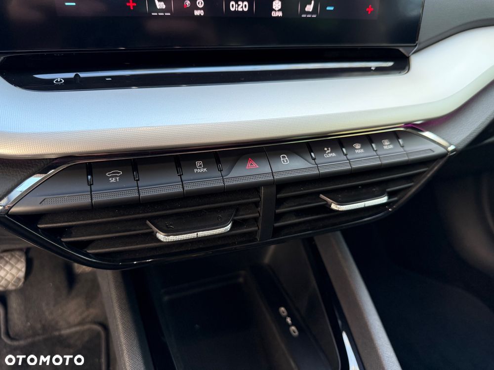 Skoda Octavia 1.5 TSI Clever - 28