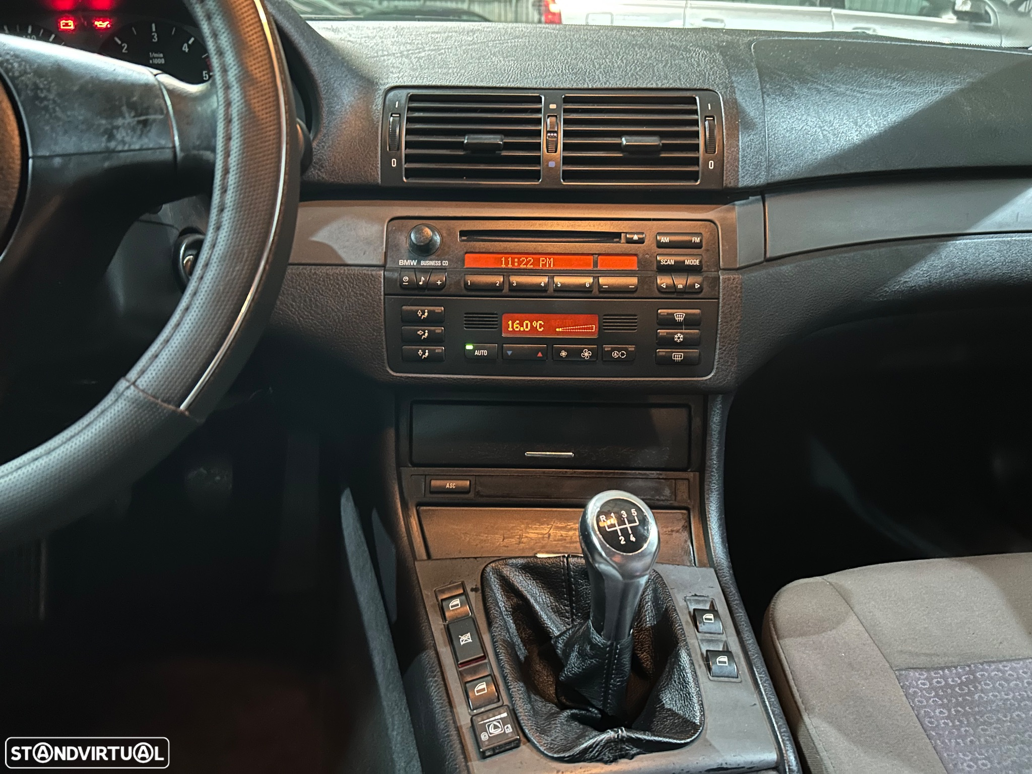 BMW 316 i Touring - 10