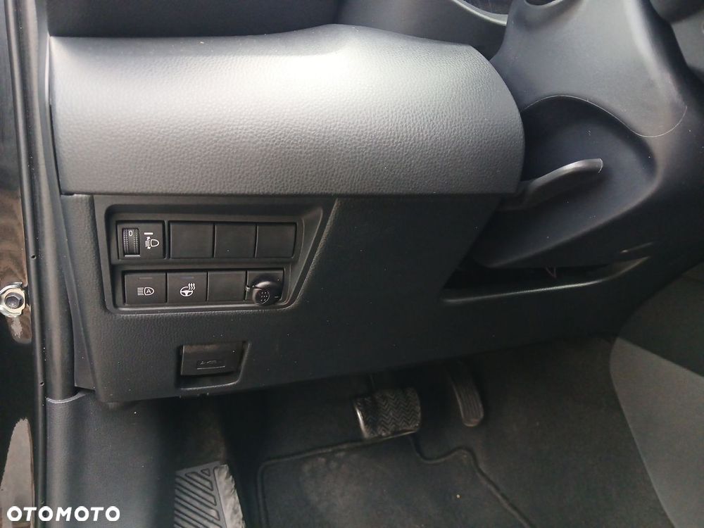Toyota Yaris Hybrid 1.5 Style - 41