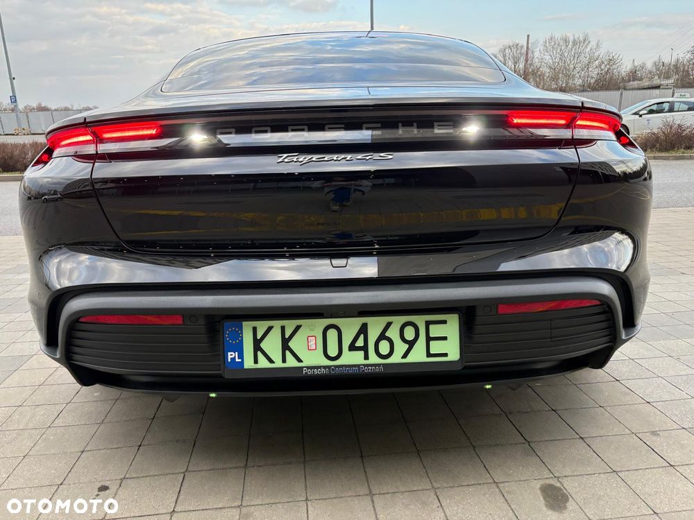 Porsche Taycan 105kWh 4S Performance Plus - 15