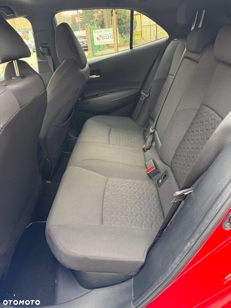 Toyota Corolla 1.8 Hybrid Team Deutschland - 10