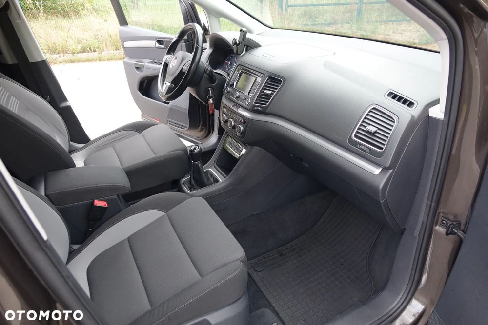 Volkswagen Sharan 2.0 TDI Highline - 12
