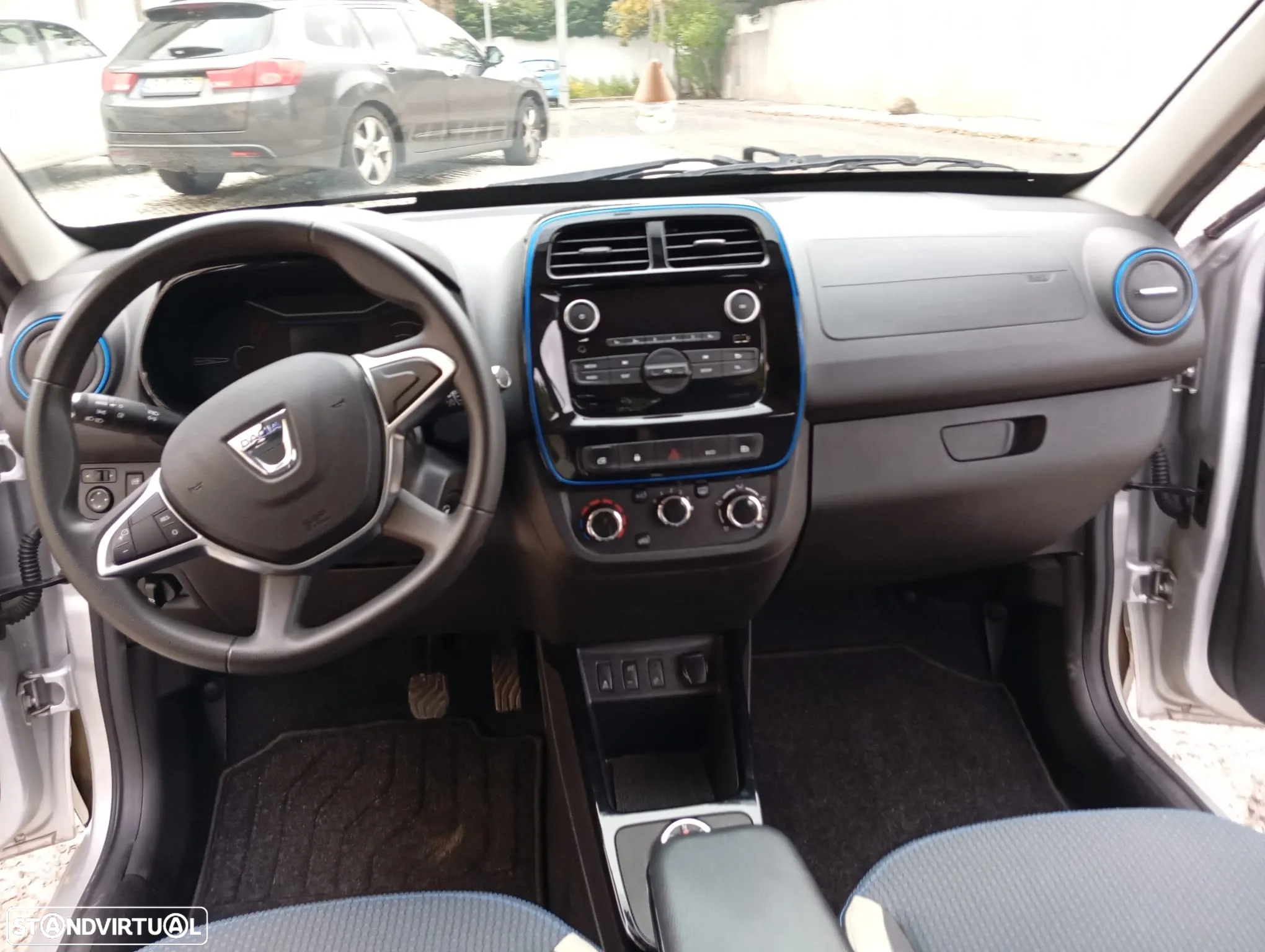 Dacia Spring Comfort - 11