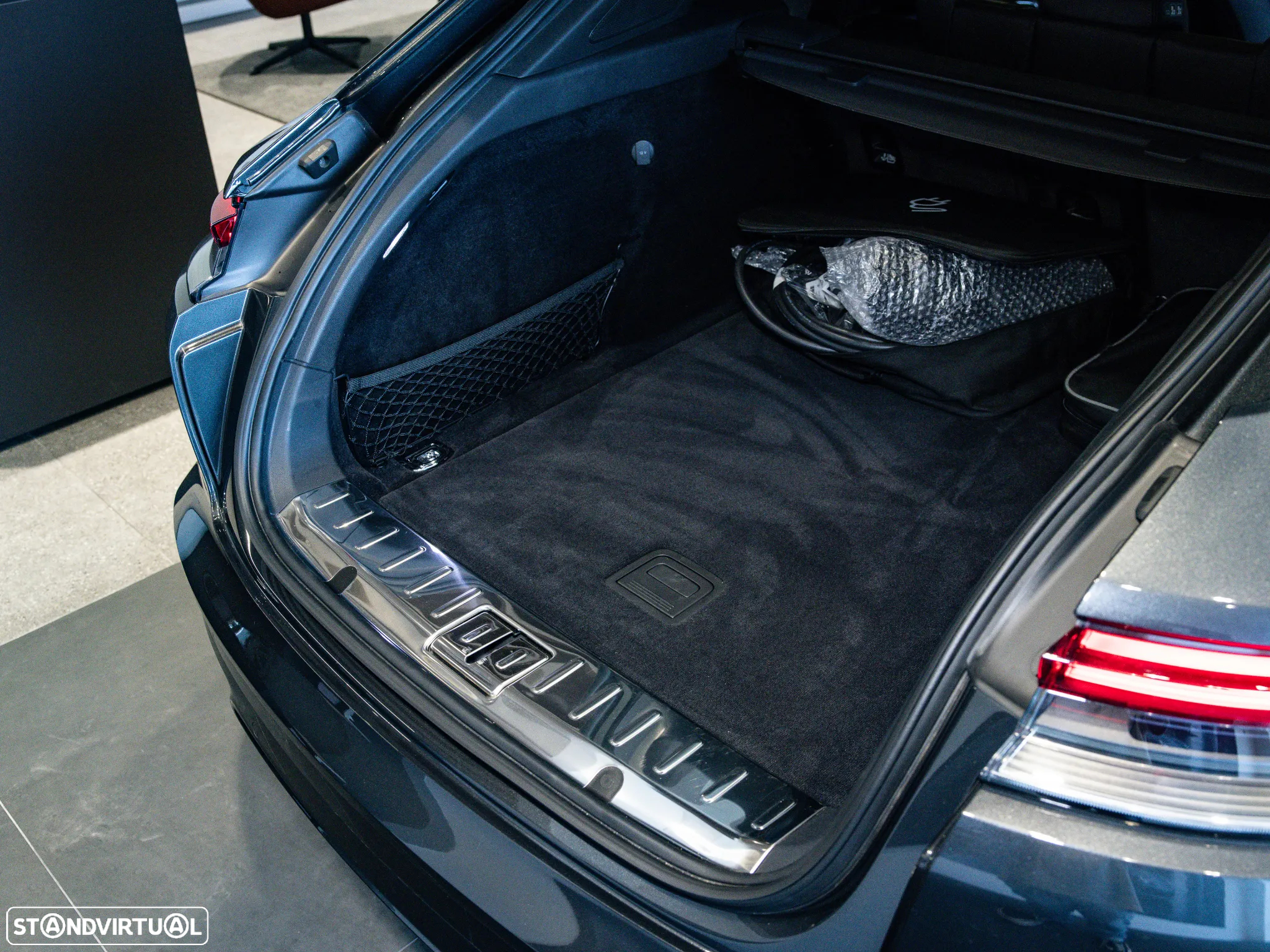Porsche Panamera Sport Turismo 4S E-Hybrid - 17