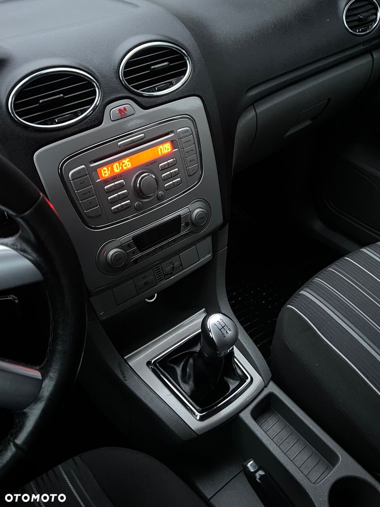 Ford Focus - 8