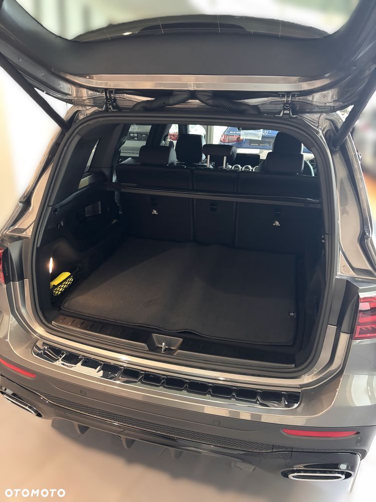 Mercedes-Benz GLB - 7