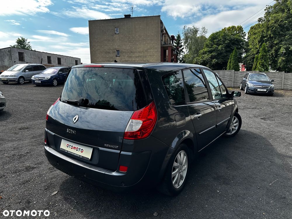 Renault Scenic - 10