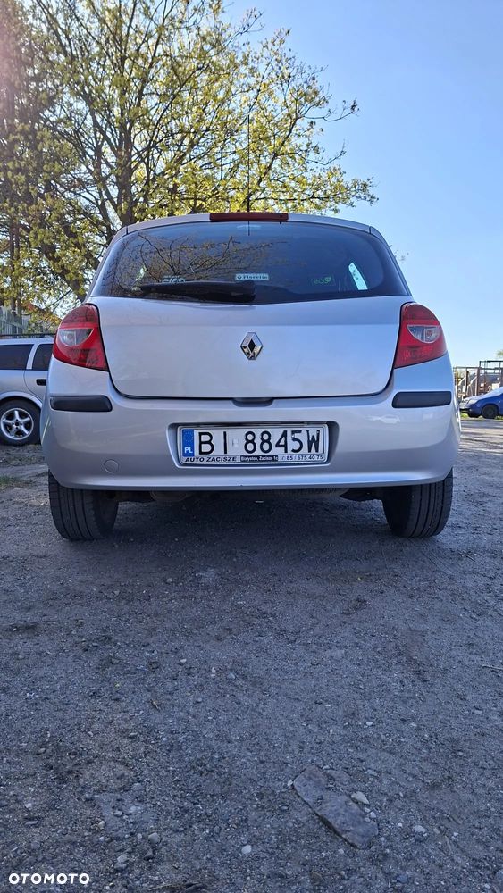 Renault Clio - 13