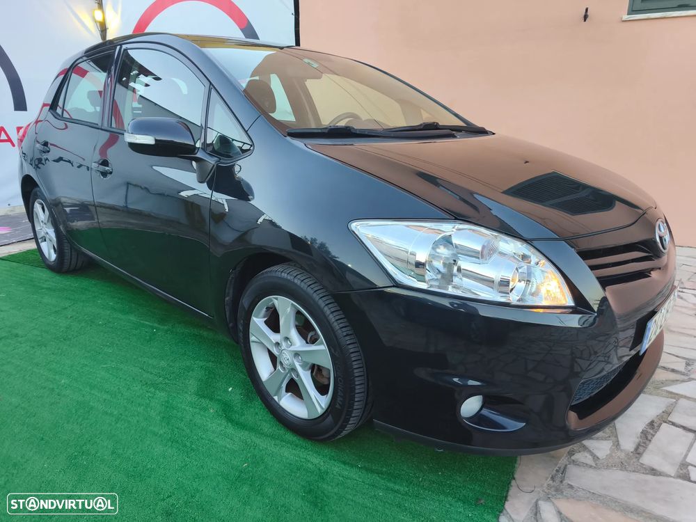 Toyota Auris 1.4 VVT-i AC+VSC - 26