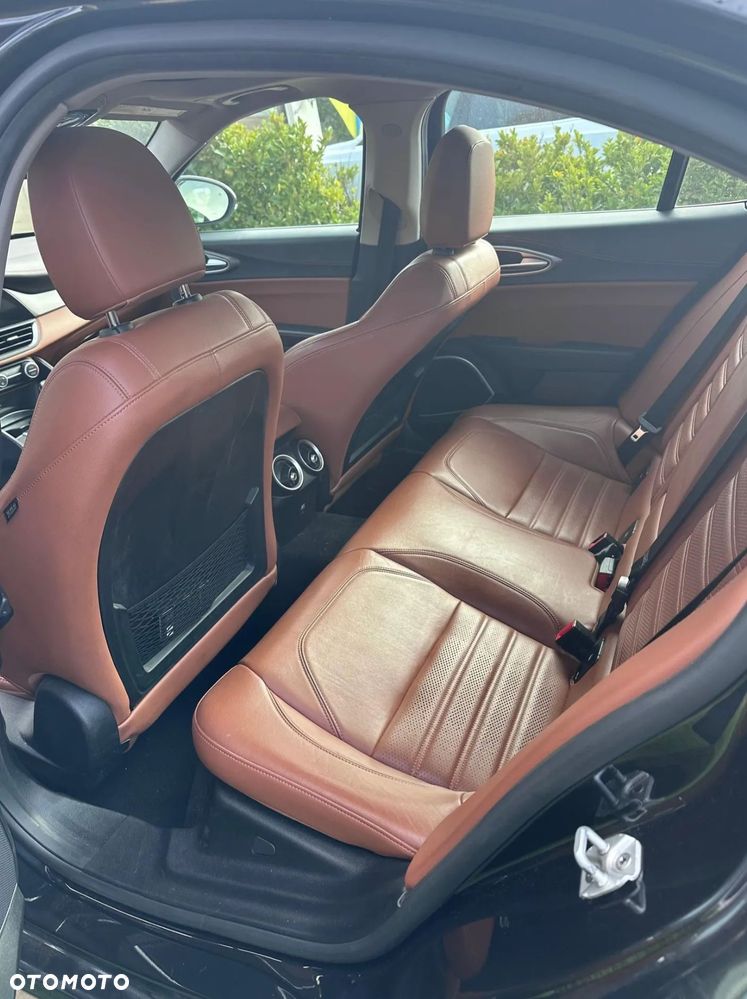 Alfa Romeo Giulia 2.0 Turbo TI Q4 - 19
