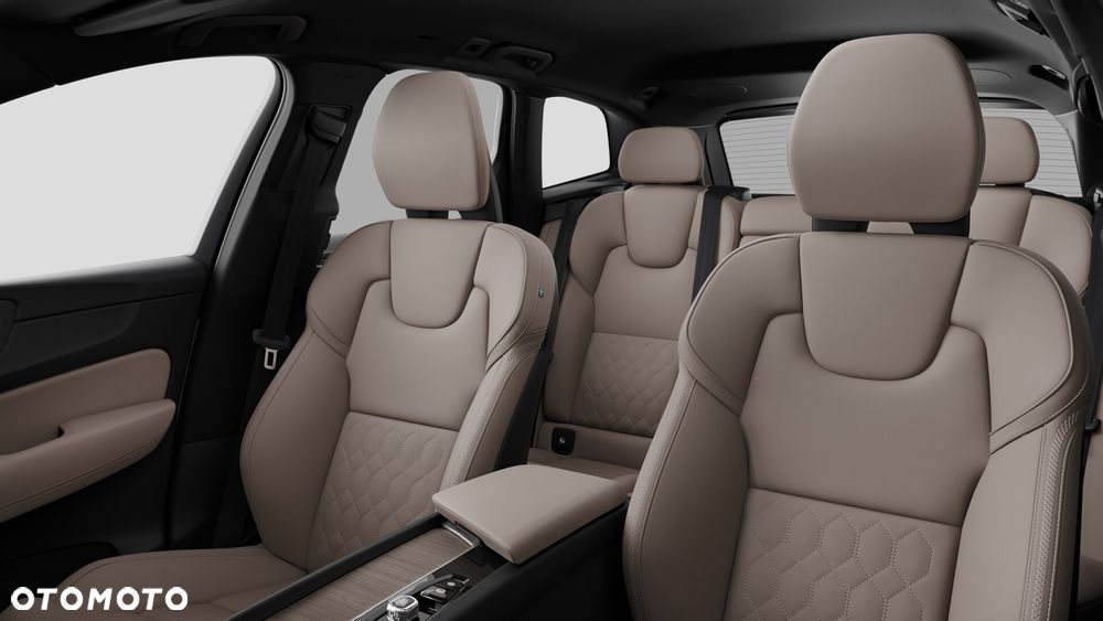 Volvo XC 60 B5 B AWD Plus Dark - 14