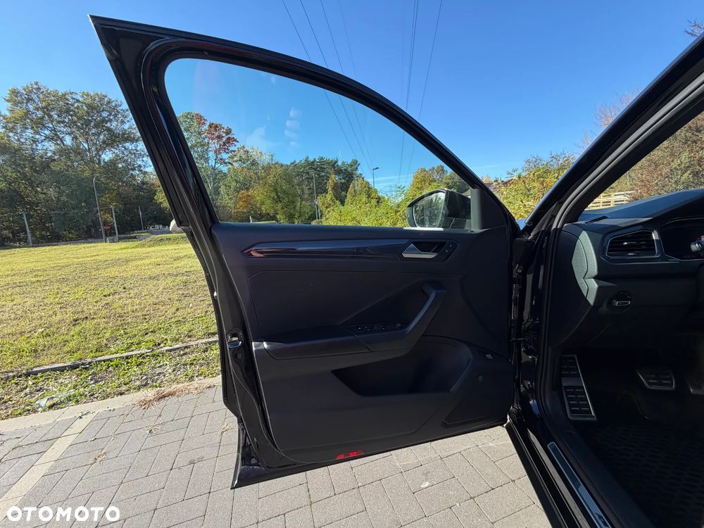 Volkswagen T-Roc 1.5 TSI OPF DSG R-Line - 23