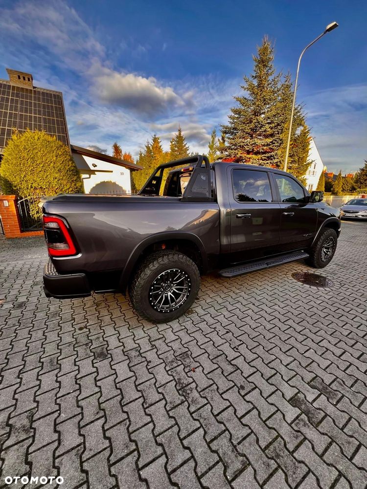Dodge RAM 1500 5.7 4x4 - 20