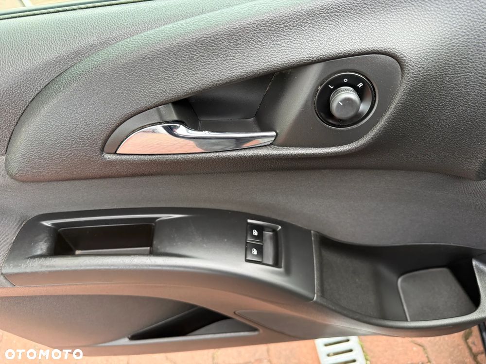 Opel Meriva 1.4 Design Edition - 8