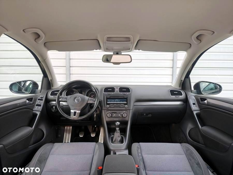 Volkswagen Golf 1.6 TDI DPF Highline - 19