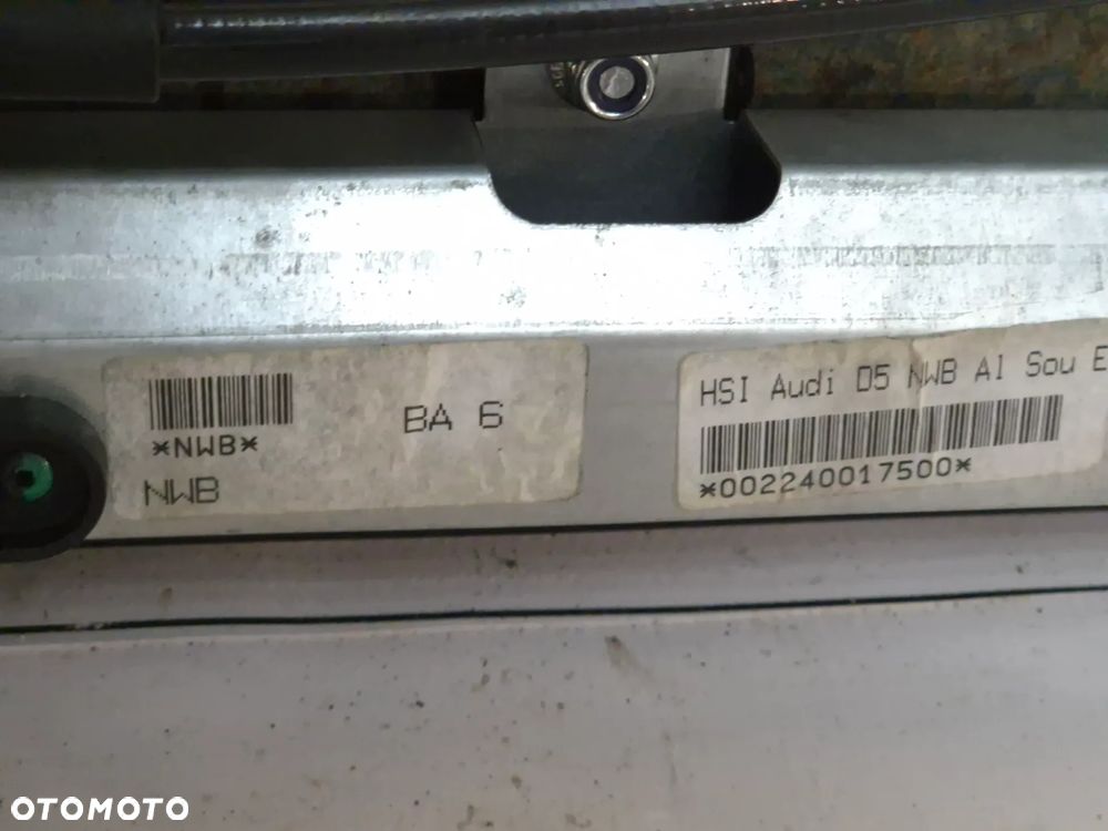 Roleta bagażnika Audi A8 D5 4N0863412A - 9