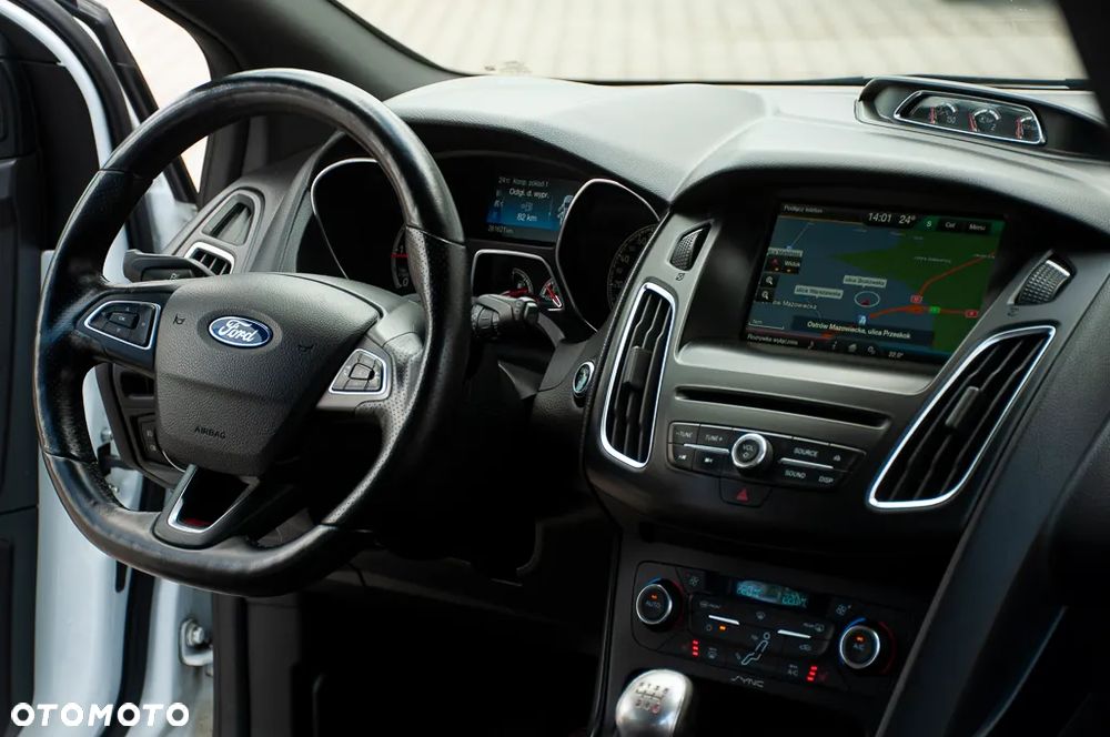 Ford Focus 2.0 TDCi ST mit Leder-Exclusiv-Paket - 17