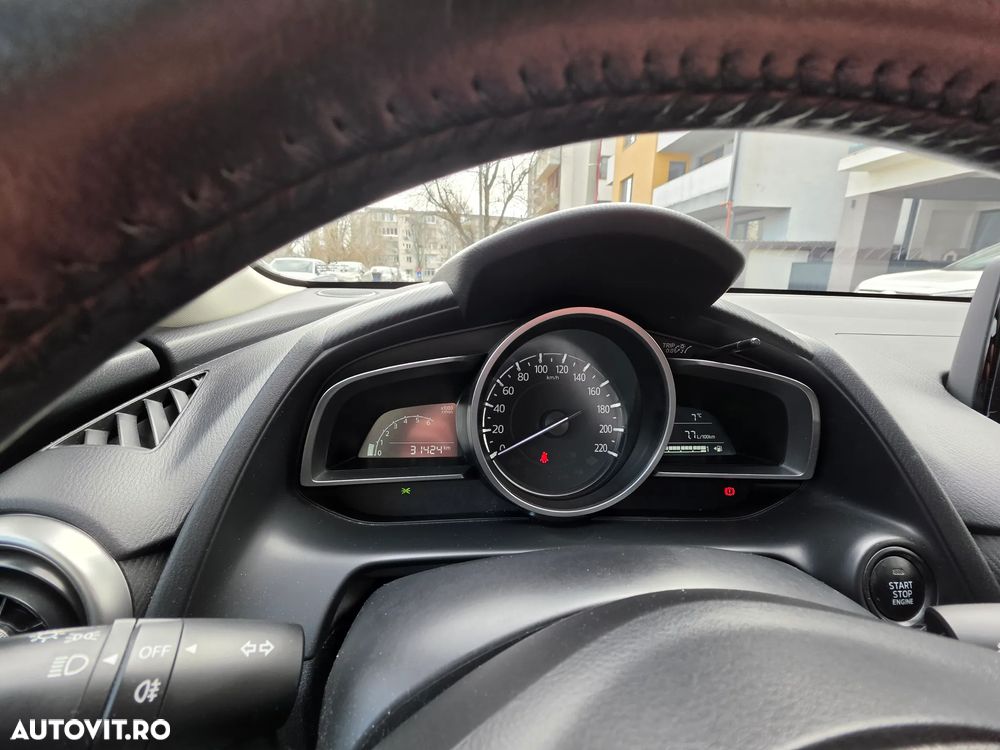 Mazda 2 G90 Takumi - 6