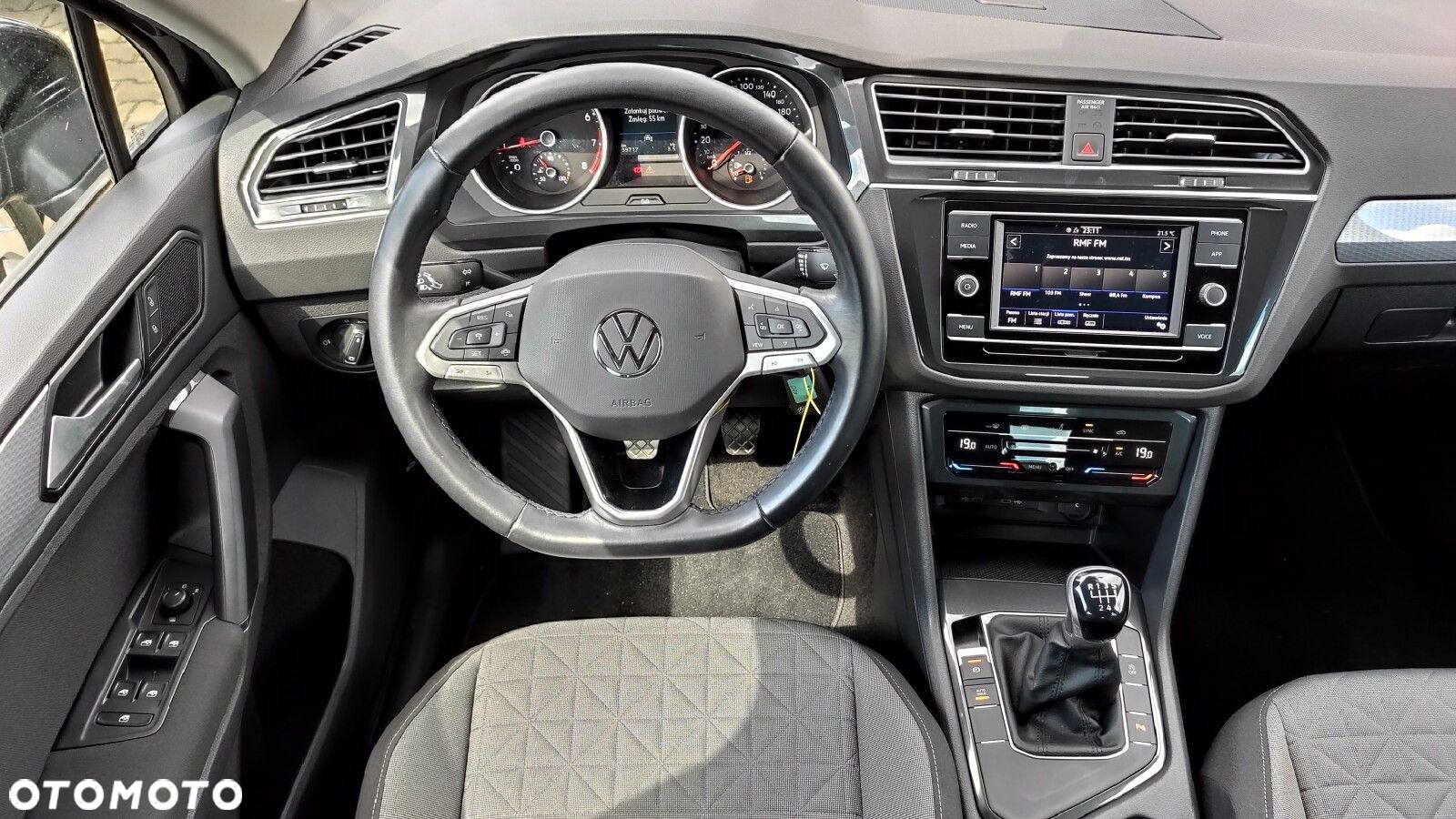 Volkswagen Tiguan - 9