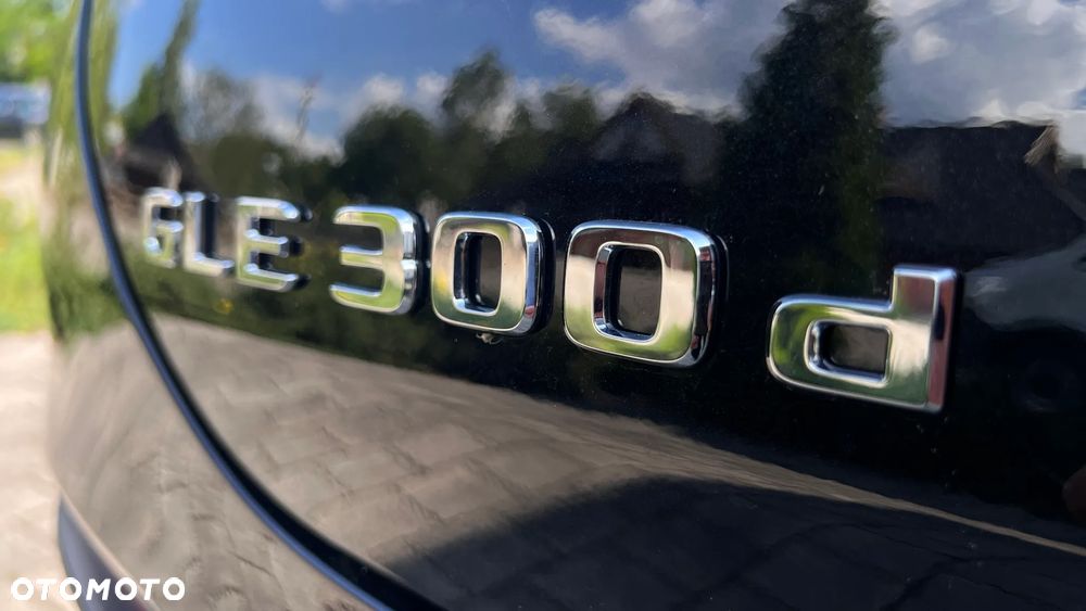 Mercedes-Benz GLE 300 d mHEV 4-Matic AMG Line - 26