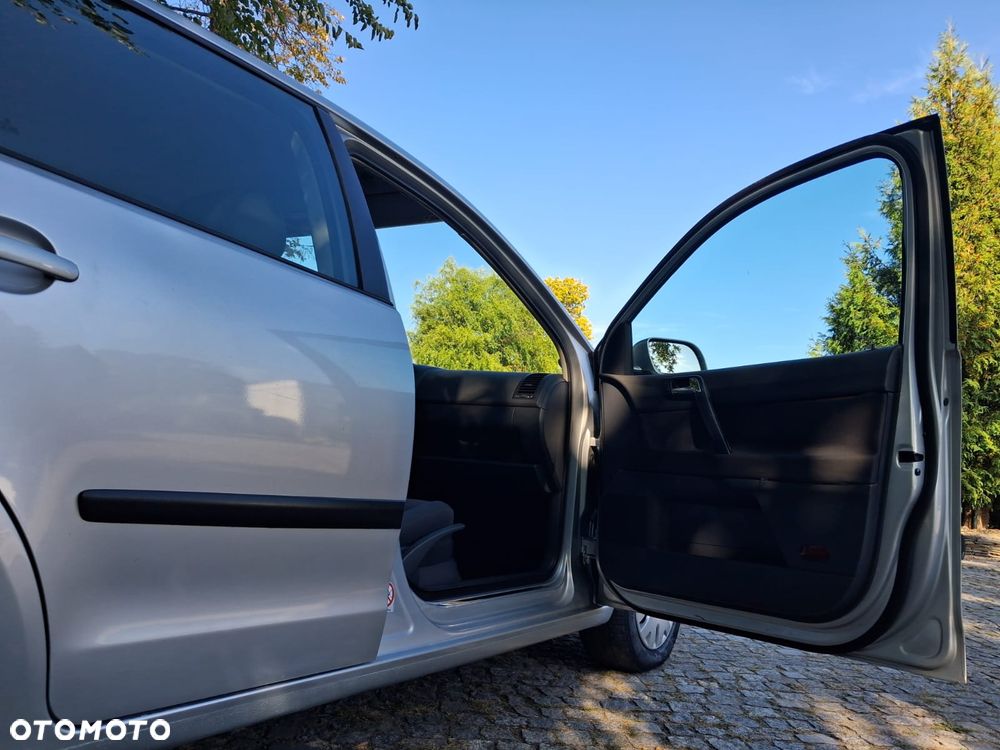 Volkswagen Polo - 5