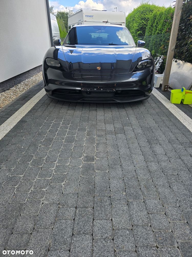 Porsche Taycan 4S - 22