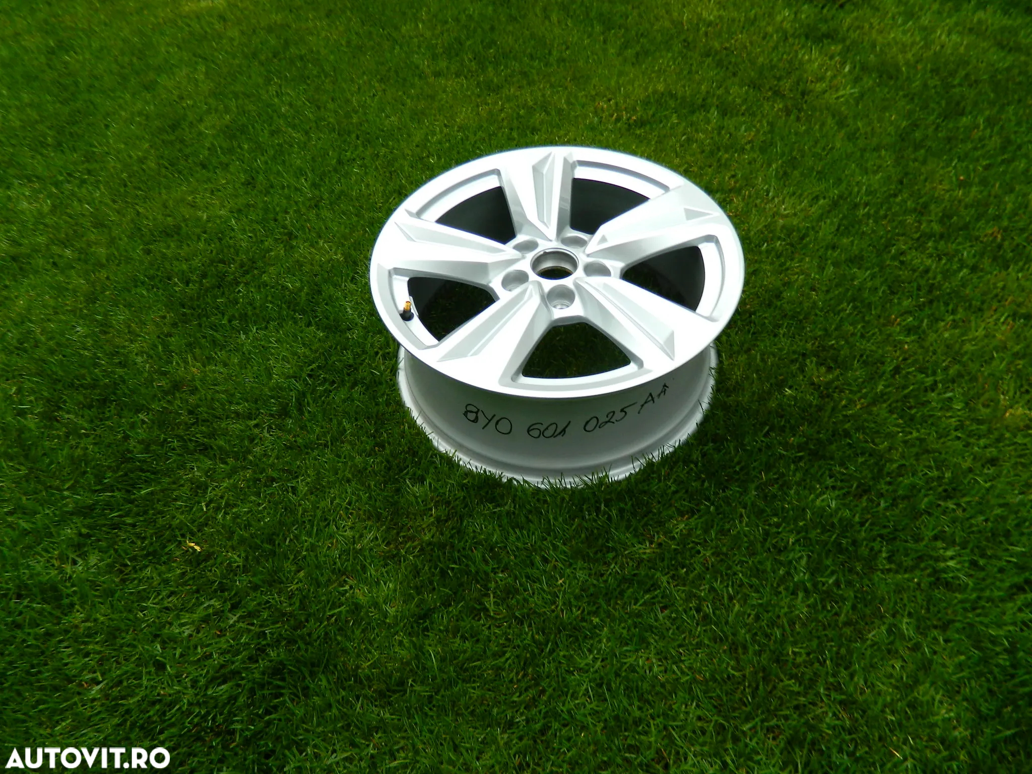 Janta Audi A3 pe 17" cod 8Y0601025AA - 3