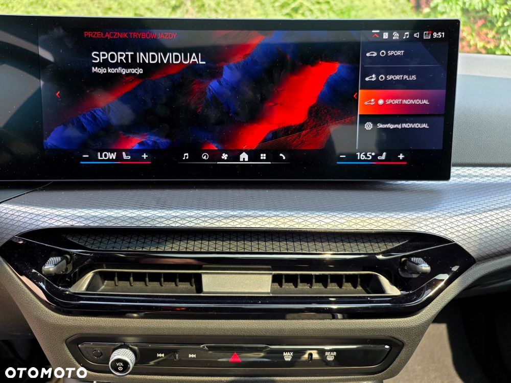BMW Seria 3 330i xDrive M Sport sport - 16