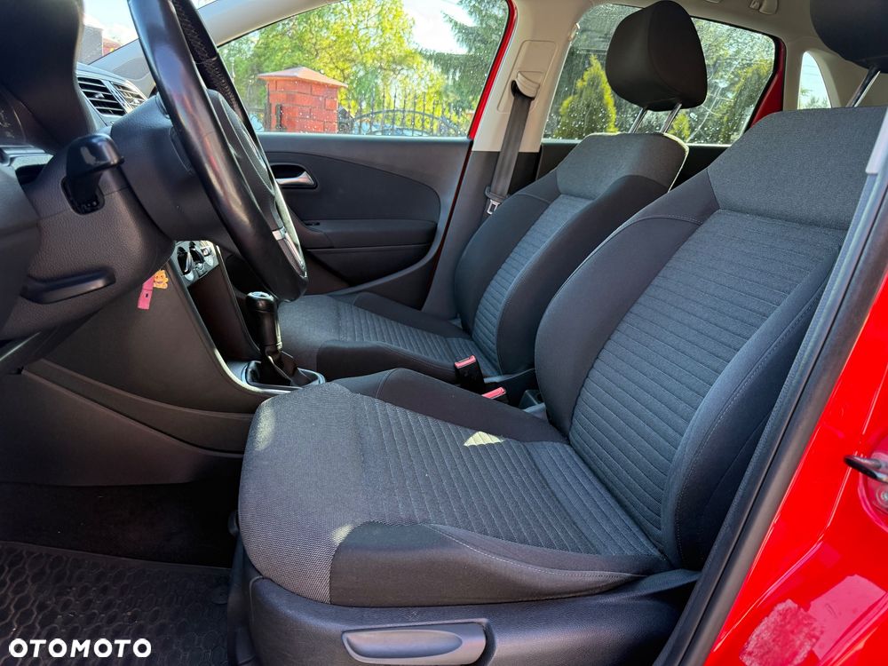 Volkswagen Polo 1.4 16V Comfortline - 19