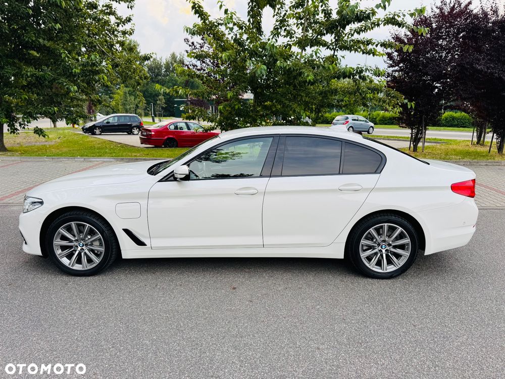 BMW Seria 5 530e xDrive M Sport Edition - 7