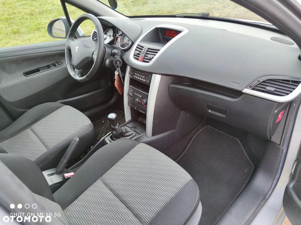 Peugeot 207 95 VTi Filou - 10